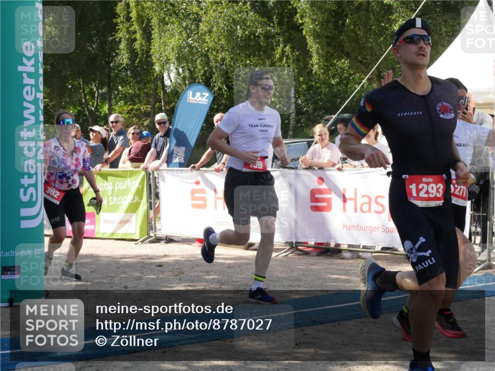 07.09.2025 - 19. Norderstedt Triathlon Zöllner http://msf.ph/oto/8787027 07.09.2025 13:14:16 Ziel 139, 302, 780, 1277, 1293 meine-sportfotos.de