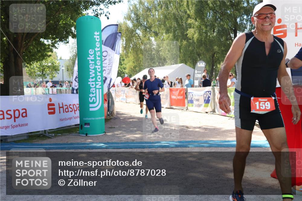 07.09.2025 - 19. Norderstedt Triathlon Zöllner http://msf.ph/oto/8787028 07.09.2025 13:30:02 Ziel 159, 1345, 1391 meine-sportfotos.de