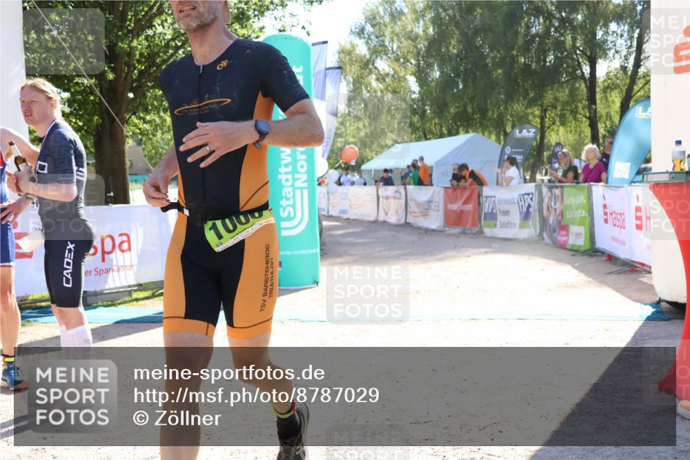 07.09.2025 - 19. Norderstedt Triathlon Zöllner http://msf.ph/oto/8787029 07.09.2025 15:47:52 Ziel 364, 1000, 1462 meine-sportfotos.de