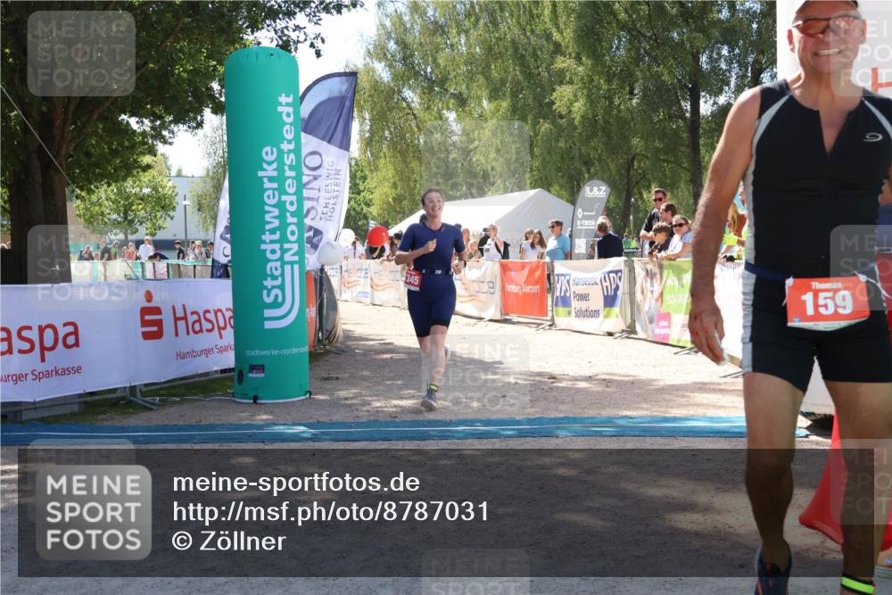 07.09.2025 - 19. Norderstedt Triathlon Zöllner http://msf.ph/oto/8787031 07.09.2025 13:30:02 Ziel 159, 1345, 1391 meine-sportfotos.de