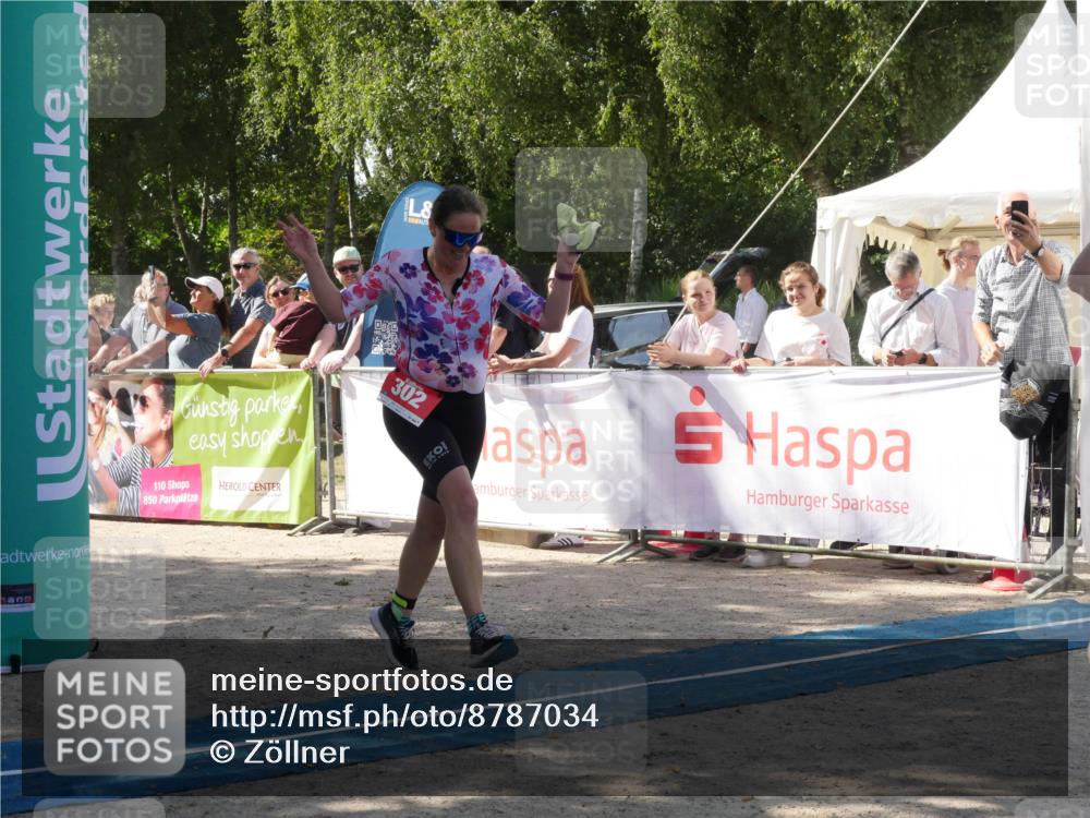 07.09.2025 - 19. Norderstedt Triathlon Zöllner http://msf.ph/oto/8787034 07.09.2025 13:14:17 Ziel 139, 302, 780, 1277, 1293 meine-sportfotos.de