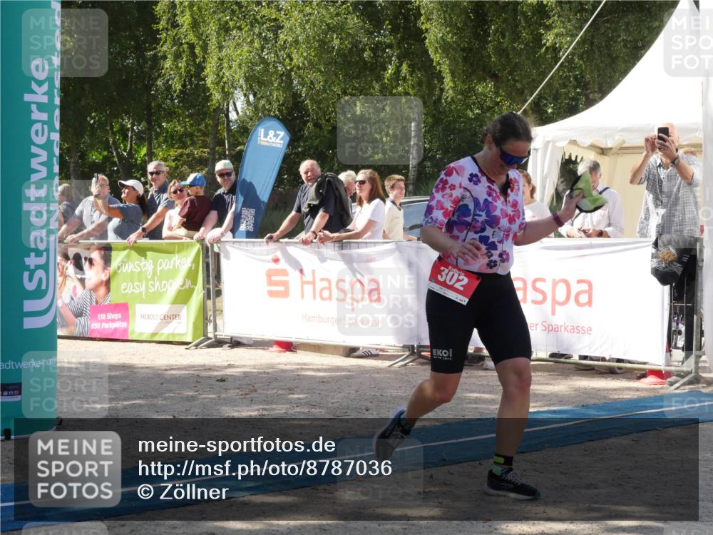 07.09.2025 - 19. Norderstedt Triathlon Zöllner http://msf.ph/oto/8787036 07.09.2025 13:14:18 Ziel 139, 302, 780, 827, 1277, 1293, 1398 meine-sportfotos.de
