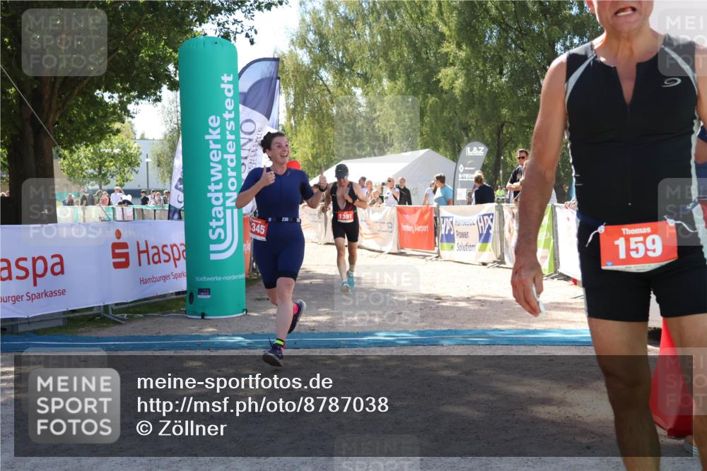 07.09.2025 - 19. Norderstedt Triathlon Zöllner http://msf.ph/oto/8787038 07.09.2025 13:30:03 Ziel 159, 1345, 1391 meine-sportfotos.de