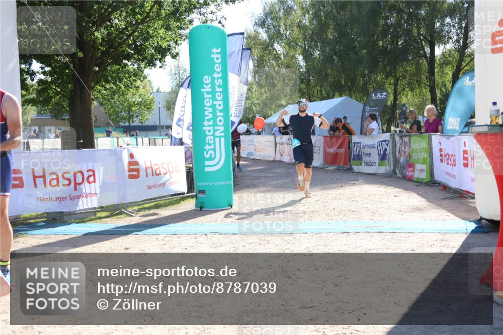 07.09.2025 - 19. Norderstedt Triathlon Zöllner http://msf.ph/oto/8787039 07.09.2025 15:47:56 Ziel 364, 960, 1000, 1462 meine-sportfotos.de