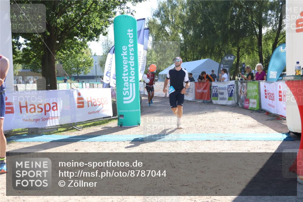 07.09.2025 - 19. Norderstedt Triathlon Zöllner http://msf.ph/oto/8787044 07.09.2025 15:47:57 Ziel 364, 960 meine-sportfotos.de