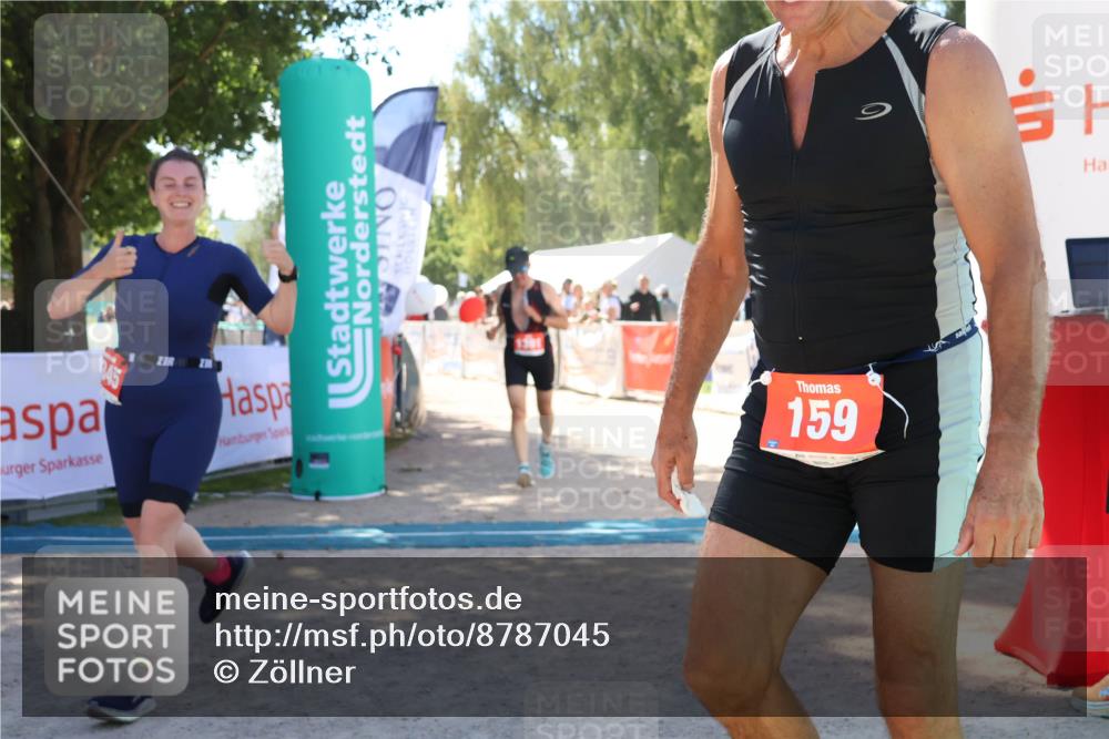 07.09.2025 - 19. Norderstedt Triathlon Zöllner http://msf.ph/oto/8787045 07.09.2025 13:30:04 Ziel 159, 1345, 1391 meine-sportfotos.de