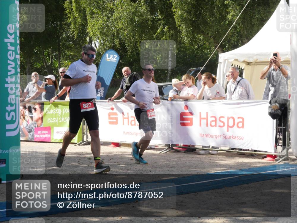 07.09.2025 - 19. Norderstedt Triathlon Zöllner http://msf.ph/oto/8787052 07.09.2025 13:14:22 Ziel 139, 302, 780, 827, 1277, 1293, 1398 meine-sportfotos.de