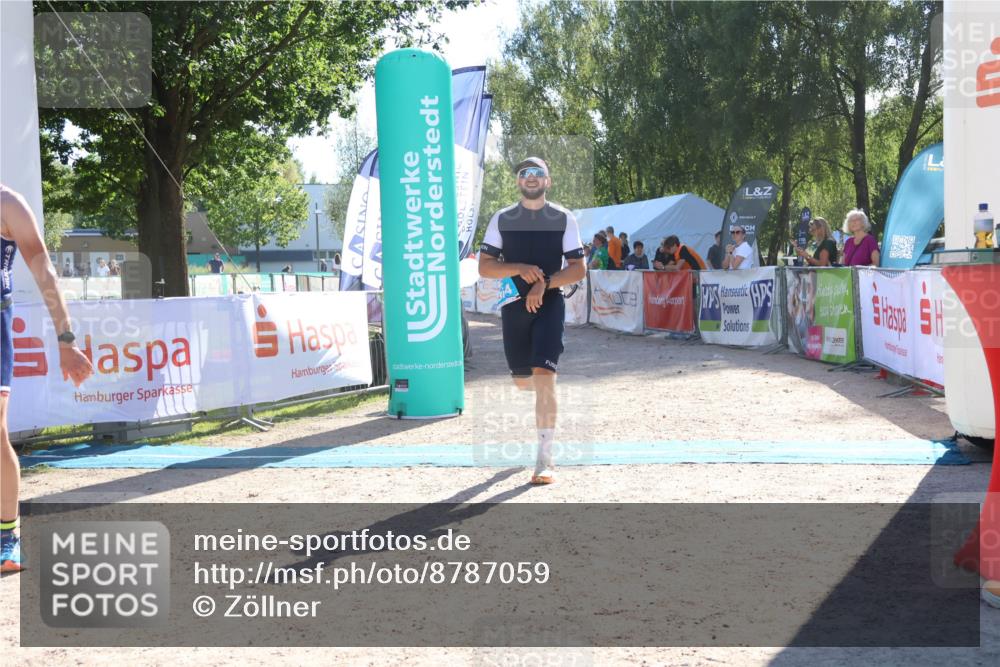 07.09.2025 - 19. Norderstedt Triathlon Zöllner http://msf.ph/oto/8787059 07.09.2025 15:47:58 Ziel 364, 960 meine-sportfotos.de