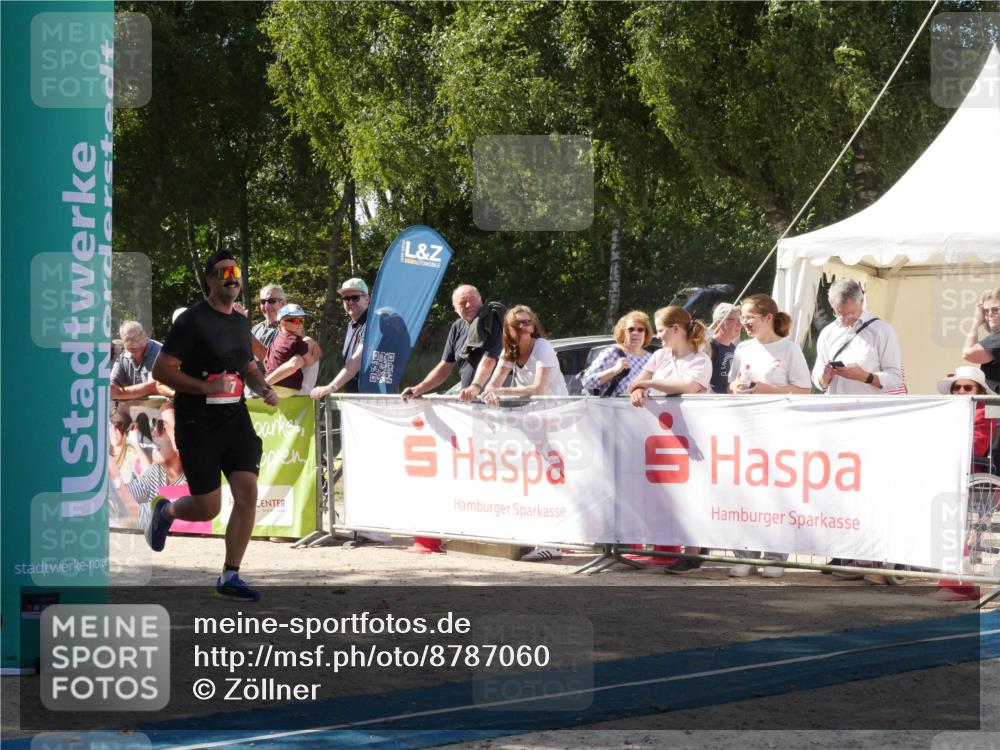 07.09.2025 - 19. Norderstedt Triathlon Zöllner http://msf.ph/oto/8787060 07.09.2025 13:14:49 Ziel 189, 717 meine-sportfotos.de