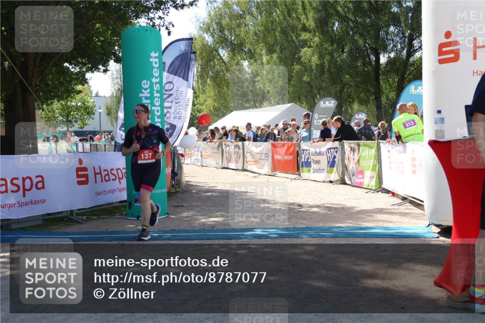 07.09.2025 - 19. Norderstedt Triathlon Zöllner http://msf.ph/oto/8787077 07.09.2025 13:30:50 Ziel 137 meine-sportfotos.de