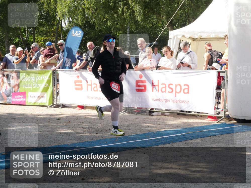 07.09.2025 - 19. Norderstedt Triathlon Zöllner http://msf.ph/oto/8787081 07.09.2025 13:15:09 Ziel 852 meine-sportfotos.de
