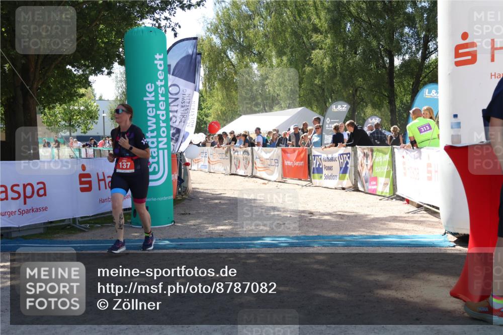 07.09.2025 - 19. Norderstedt Triathlon Zöllner http://msf.ph/oto/8787082 07.09.2025 13:30:50 Ziel 137 meine-sportfotos.de