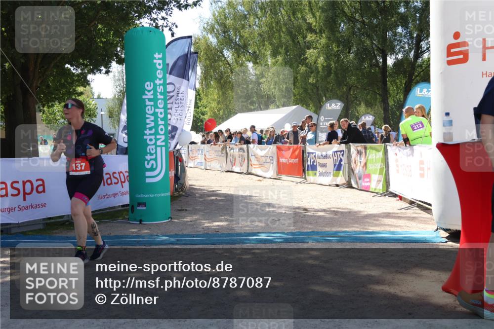 07.09.2025 - 19. Norderstedt Triathlon Zöllner http://msf.ph/oto/8787087 07.09.2025 13:30:50 Ziel 137 meine-sportfotos.de