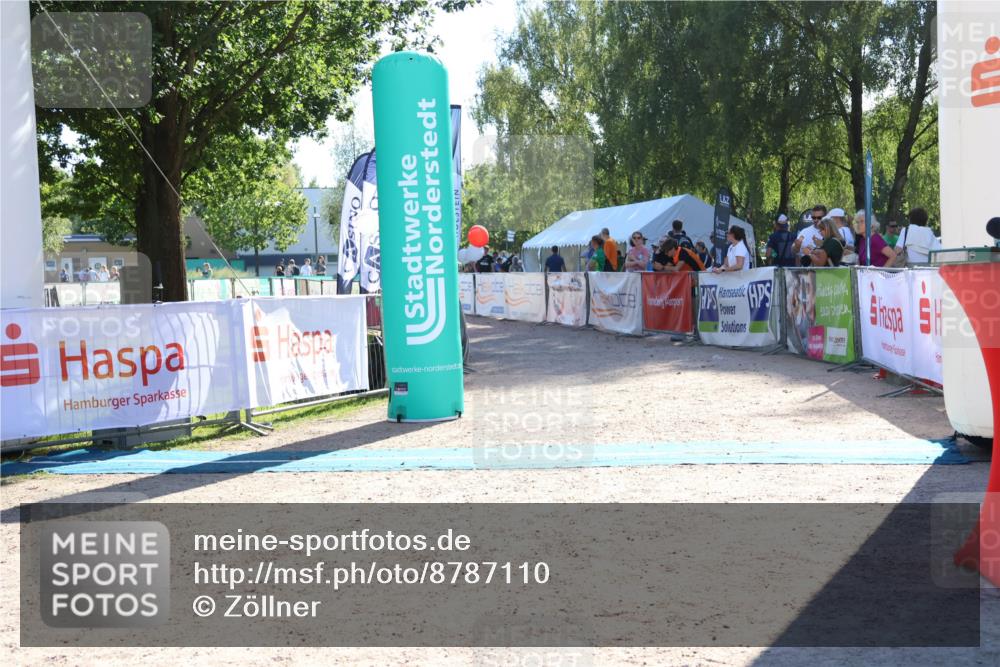 07.09.2025 - 19. Norderstedt Triathlon Zöllner http://msf.ph/oto/8787110 07.09.2025 15:49:25 Ziel 1012 meine-sportfotos.de