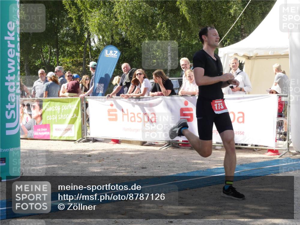 07.09.2025 - 19. Norderstedt Triathlon Zöllner http://msf.ph/oto/8787126 07.09.2025 13:15:34 Ziel 173, 308 meine-sportfotos.de