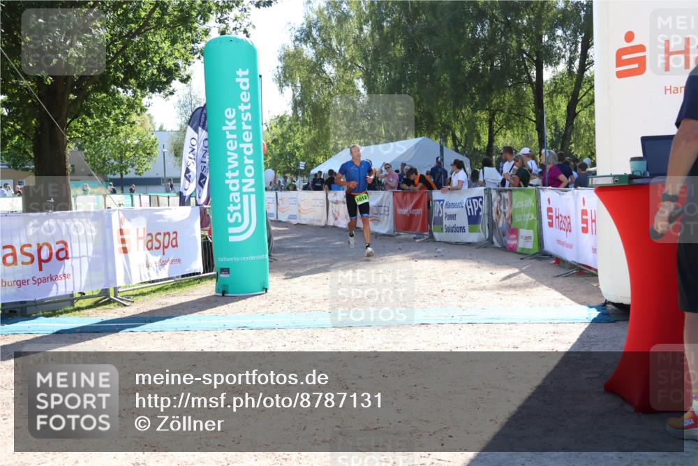 07.09.2025 - 19. Norderstedt Triathlon Zöllner http://msf.ph/oto/8787131 07.09.2025 15:49:28 Ziel 1012 meine-sportfotos.de