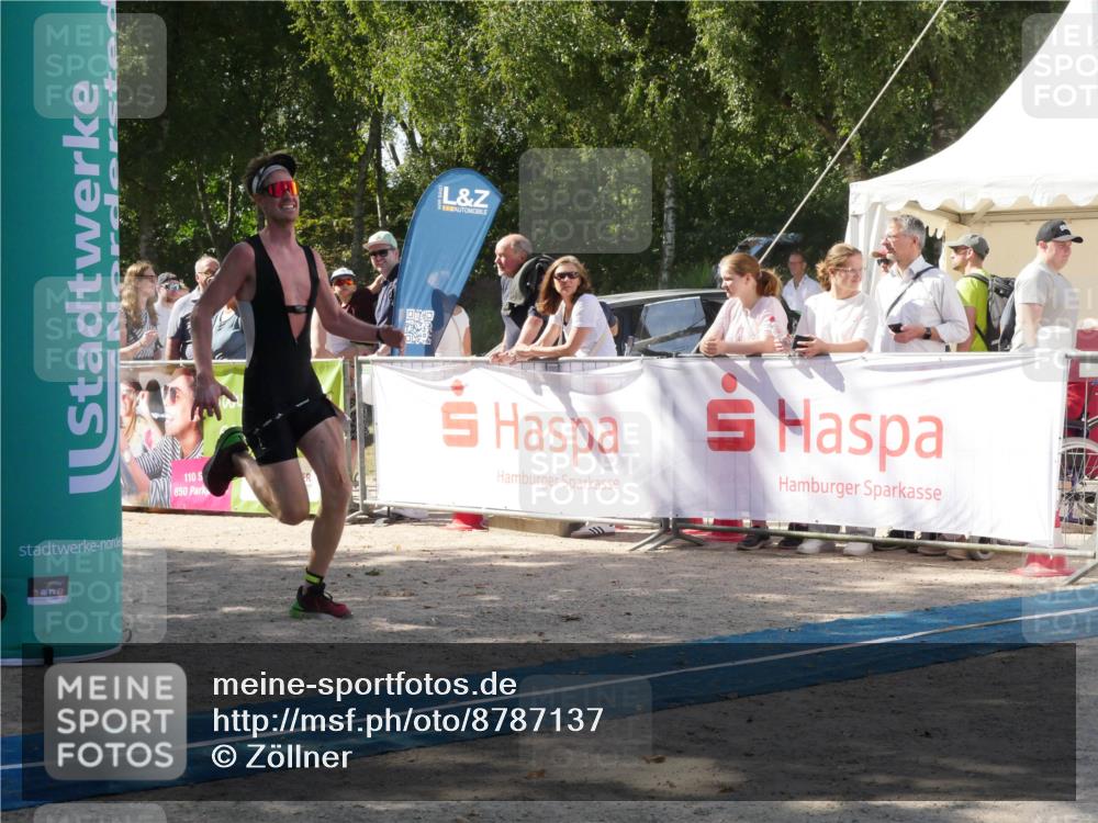 07.09.2025 - 19. Norderstedt Triathlon Zöllner http://msf.ph/oto/8787137 07.09.2025 13:16:05 Ziel 236, 1297 meine-sportfotos.de