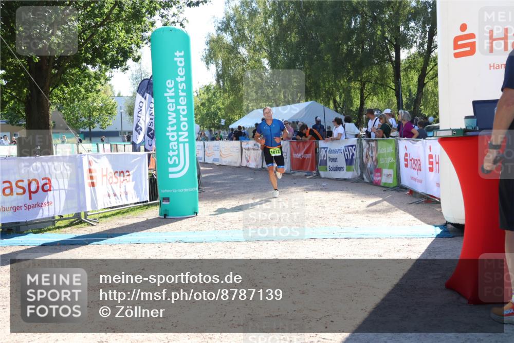 07.09.2025 - 19. Norderstedt Triathlon Zöllner http://msf.ph/oto/8787139 07.09.2025 15:49:29 Ziel 1012 meine-sportfotos.de