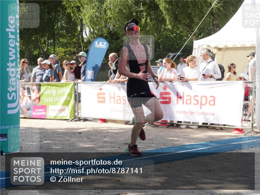 07.09.2025 - 19. Norderstedt Triathlon Zöllner http://msf.ph/oto/8787141 07.09.2025 13:16:05 Ziel 236, 1297 meine-sportfotos.de