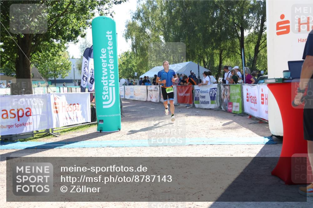 07.09.2025 - 19. Norderstedt Triathlon Zöllner http://msf.ph/oto/8787143 07.09.2025 15:49:29 Ziel 1012 meine-sportfotos.de