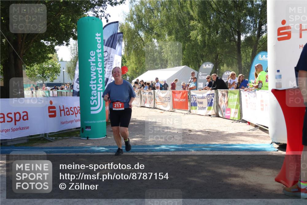 07.09.2025 - 19. Norderstedt Triathlon Zöllner http://msf.ph/oto/8787154 07.09.2025 13:31:07 Ziel 217 meine-sportfotos.de