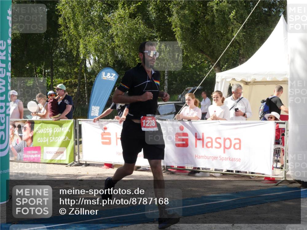 07.09.2025 - 19. Norderstedt Triathlon Zöllner http://msf.ph/oto/8787168 07.09.2025 13:16:59 Ziel 1238 meine-sportfotos.de