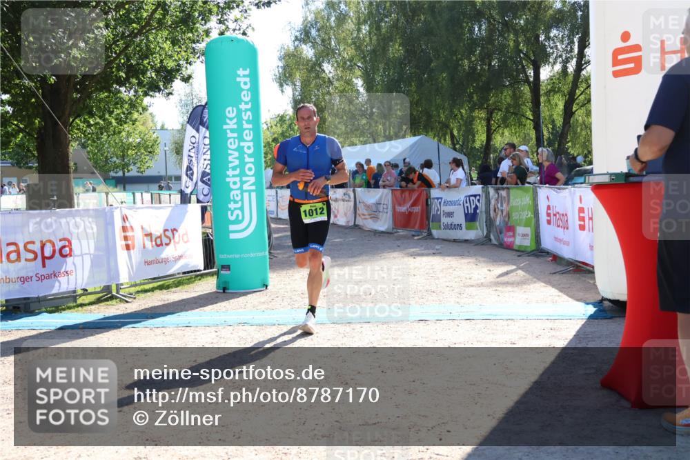 07.09.2025 - 19. Norderstedt Triathlon Zöllner http://msf.ph/oto/8787170 07.09.2025 15:49:30 Ziel 1012 meine-sportfotos.de