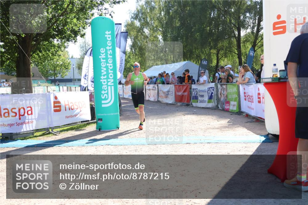 07.09.2025 - 19. Norderstedt Triathlon Zöllner http://msf.ph/oto/8787215 07.09.2025 15:50:00 Ziel 1005 meine-sportfotos.de