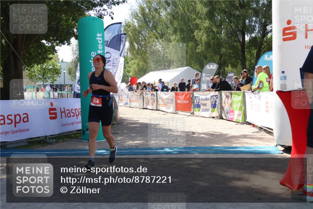 07.09.2025 - 19. Norderstedt Triathlon Zöllner http://msf.ph/oto/8787221 07.09.2025 13:31:37 Ziel 224 meine-sportfotos.de