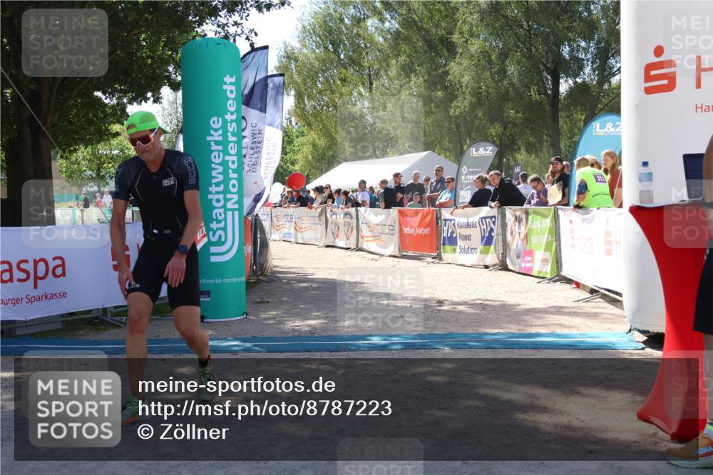 07.09.2025 - 19. Norderstedt Triathlon Zöllner http://msf.ph/oto/8787223 07.09.2025 13:31:57 Ziel 209 meine-sportfotos.de