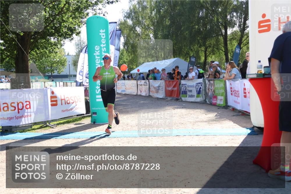07.09.2025 - 19. Norderstedt Triathlon Zöllner http://msf.ph/oto/8787228 07.09.2025 15:50:01 Ziel 1005 meine-sportfotos.de