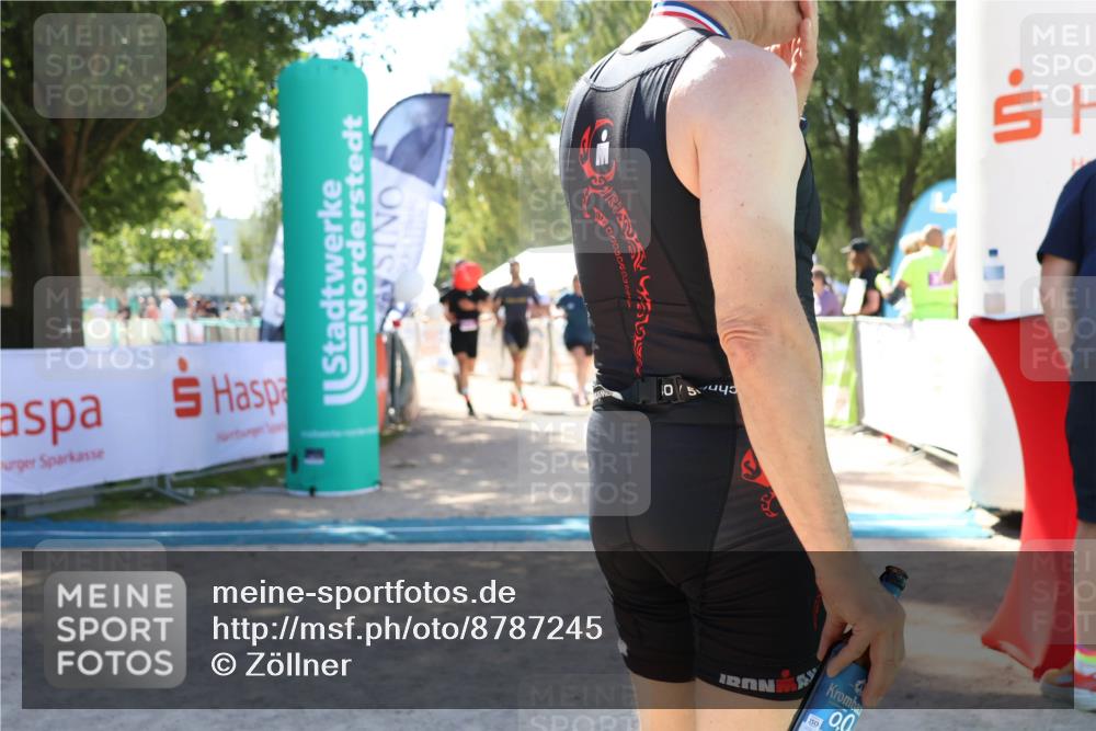 07.09.2025 - 19. Norderstedt Triathlon Zöllner http://msf.ph/oto/8787245 07.09.2025 13:32:45 Ziel 318 meine-sportfotos.de