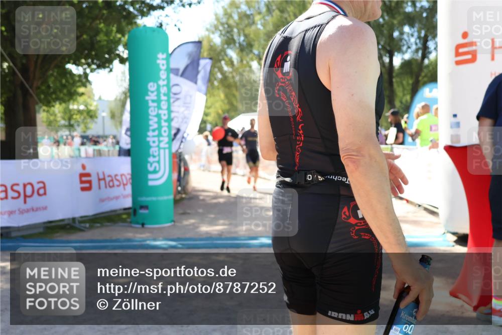 07.09.2025 - 19. Norderstedt Triathlon Zöllner http://msf.ph/oto/8787252 07.09.2025 13:32:46 Ziel 318 meine-sportfotos.de