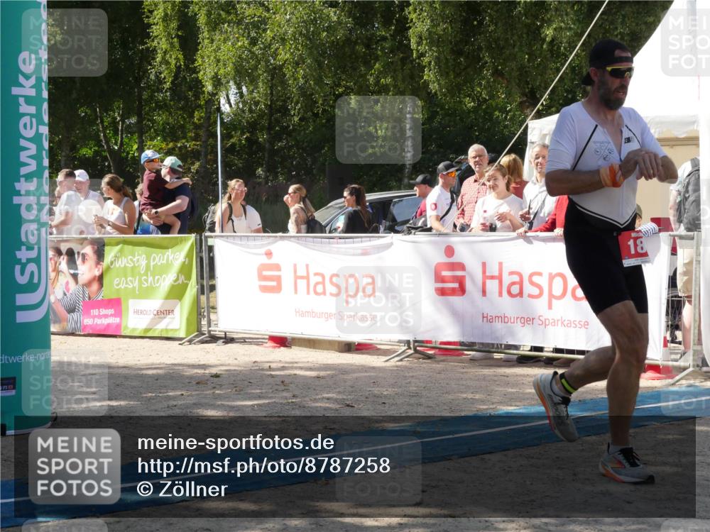 07.09.2025 - 19. Norderstedt Triathlon Zöllner http://msf.ph/oto/8787258 07.09.2025 13:19:34 Ziel 187, 283, 757 meine-sportfotos.de