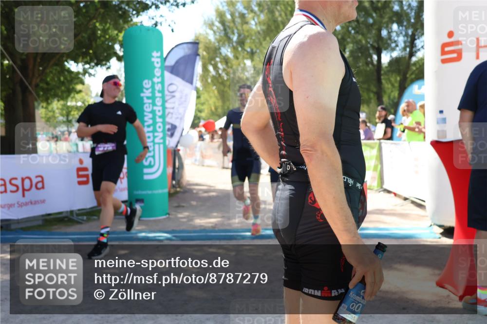 07.09.2025 - 19. Norderstedt Triathlon Zöllner http://msf.ph/oto/8787279 07.09.2025 13:32:49 Ziel 318 meine-sportfotos.de