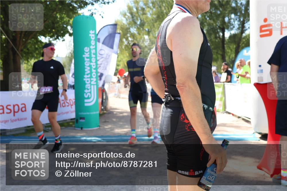 07.09.2025 - 19. Norderstedt Triathlon Zöllner http://msf.ph/oto/8787281 07.09.2025 13:32:49 Ziel 318 meine-sportfotos.de