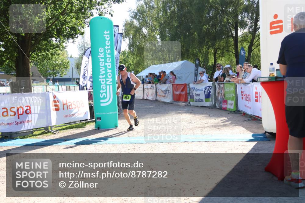 07.09.2025 - 19. Norderstedt Triathlon Zöllner http://msf.ph/oto/8787282 07.09.2025 15:51:50 Ziel 963 meine-sportfotos.de
