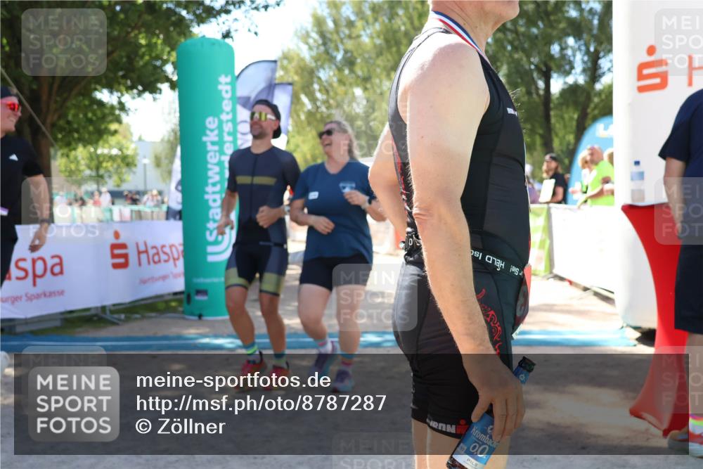 07.09.2025 - 19. Norderstedt Triathlon Zöllner http://msf.ph/oto/8787287 07.09.2025 13:32:49 Ziel 318 meine-sportfotos.de