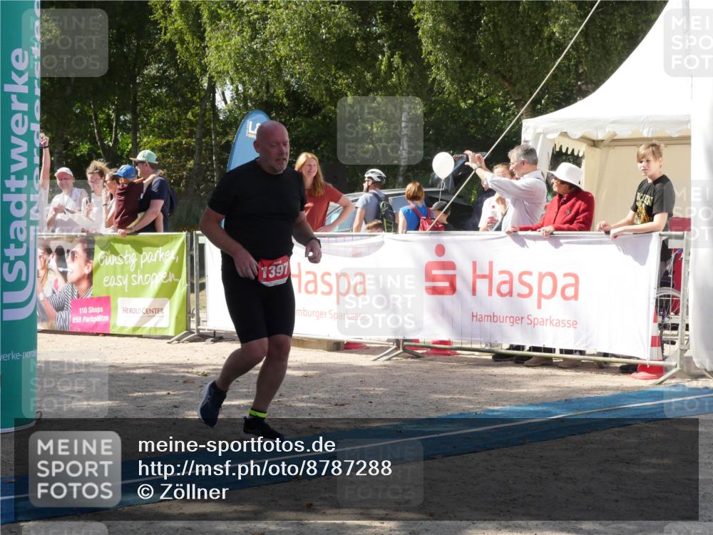 07.09.2025 - 19. Norderstedt Triathlon Zöllner http://msf.ph/oto/8787288 07.09.2025 13:20:33 Ziel 781, 798, 1397 meine-sportfotos.de