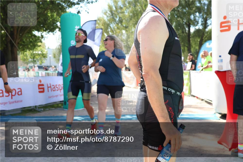 07.09.2025 - 19. Norderstedt Triathlon Zöllner http://msf.ph/oto/8787290 07.09.2025 13:32:50 Ziel 318 meine-sportfotos.de