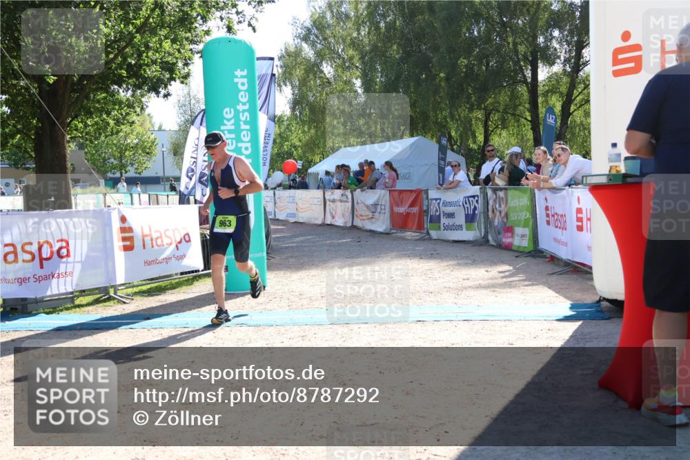 07.09.2025 - 19. Norderstedt Triathlon Zöllner http://msf.ph/oto/8787292 07.09.2025 15:51:51 Ziel 963 meine-sportfotos.de