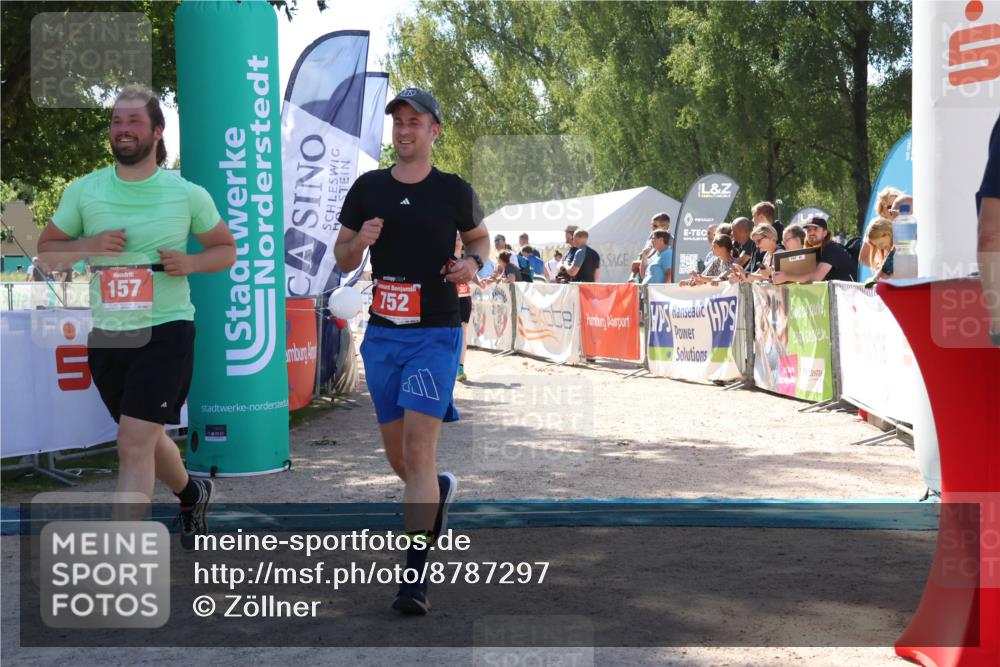 07.09.2025 - 19. Norderstedt Triathlon Zöllner http://msf.ph/oto/8787297 07.09.2025 13:33:34 Ziel 157, 307, 752 meine-sportfotos.de