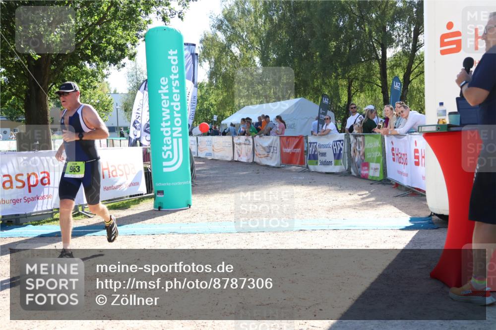 07.09.2025 - 19. Norderstedt Triathlon Zöllner http://msf.ph/oto/8787306 07.09.2025 15:51:52 Ziel 963 meine-sportfotos.de