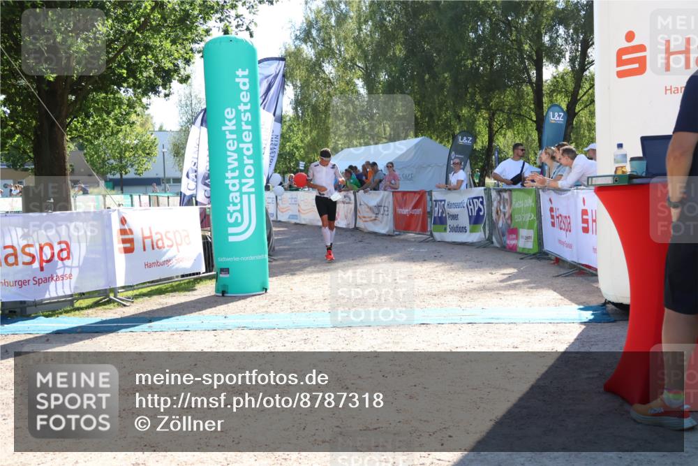 07.09.2025 - 19. Norderstedt Triathlon Zöllner http://msf.ph/oto/8787318 07.09.2025 15:52:12 Ziel 1501 meine-sportfotos.de