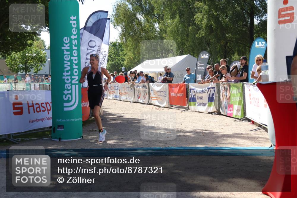 07.09.2025 - 19. Norderstedt Triathlon Zöllner http://msf.ph/oto/8787321 07.09.2025 13:33:40 Ziel 307, 1221 meine-sportfotos.de