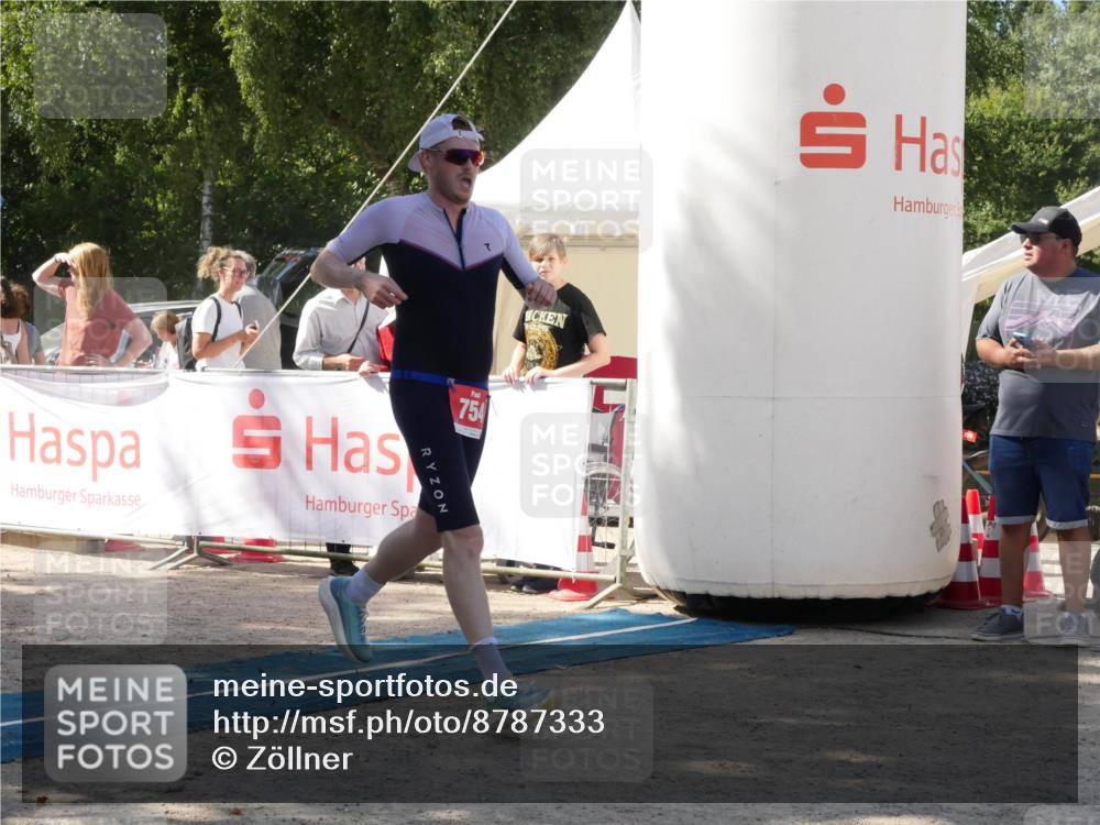 07.09.2025 - 19. Norderstedt Triathlon Zöllner http://msf.ph/oto/8787333 07.09.2025 13:20:58 Ziel 754 meine-sportfotos.de