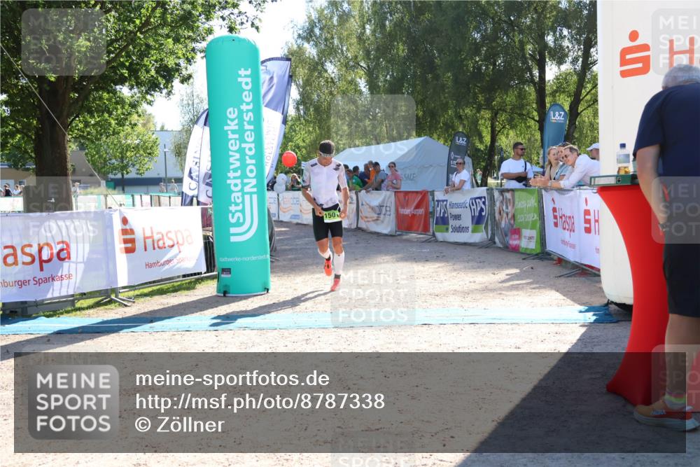 07.09.2025 - 19. Norderstedt Triathlon Zöllner http://msf.ph/oto/8787338 07.09.2025 15:52:13 Ziel 1501 meine-sportfotos.de