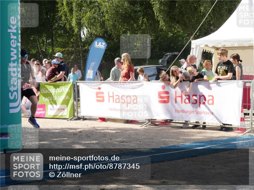 07.09.2025 - 19. Norderstedt Triathlon Zöllner http://msf.ph/oto/8787345 07.09.2025 13:21:50 Ziel 1373 meine-sportfotos.de