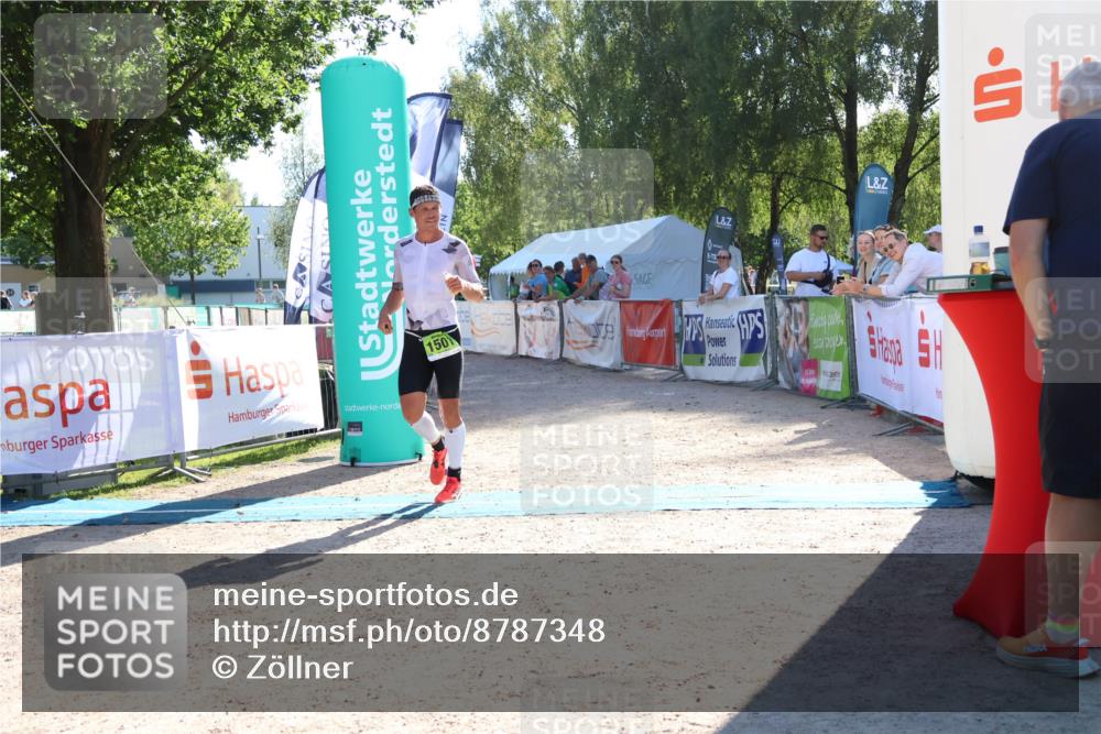 07.09.2025 - 19. Norderstedt Triathlon Zöllner http://msf.ph/oto/8787348 07.09.2025 15:52:14 Ziel 1501 meine-sportfotos.de