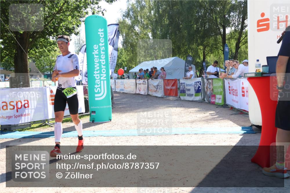 07.09.2025 - 19. Norderstedt Triathlon Zöllner http://msf.ph/oto/8787357 07.09.2025 15:52:15 Ziel 1501 meine-sportfotos.de